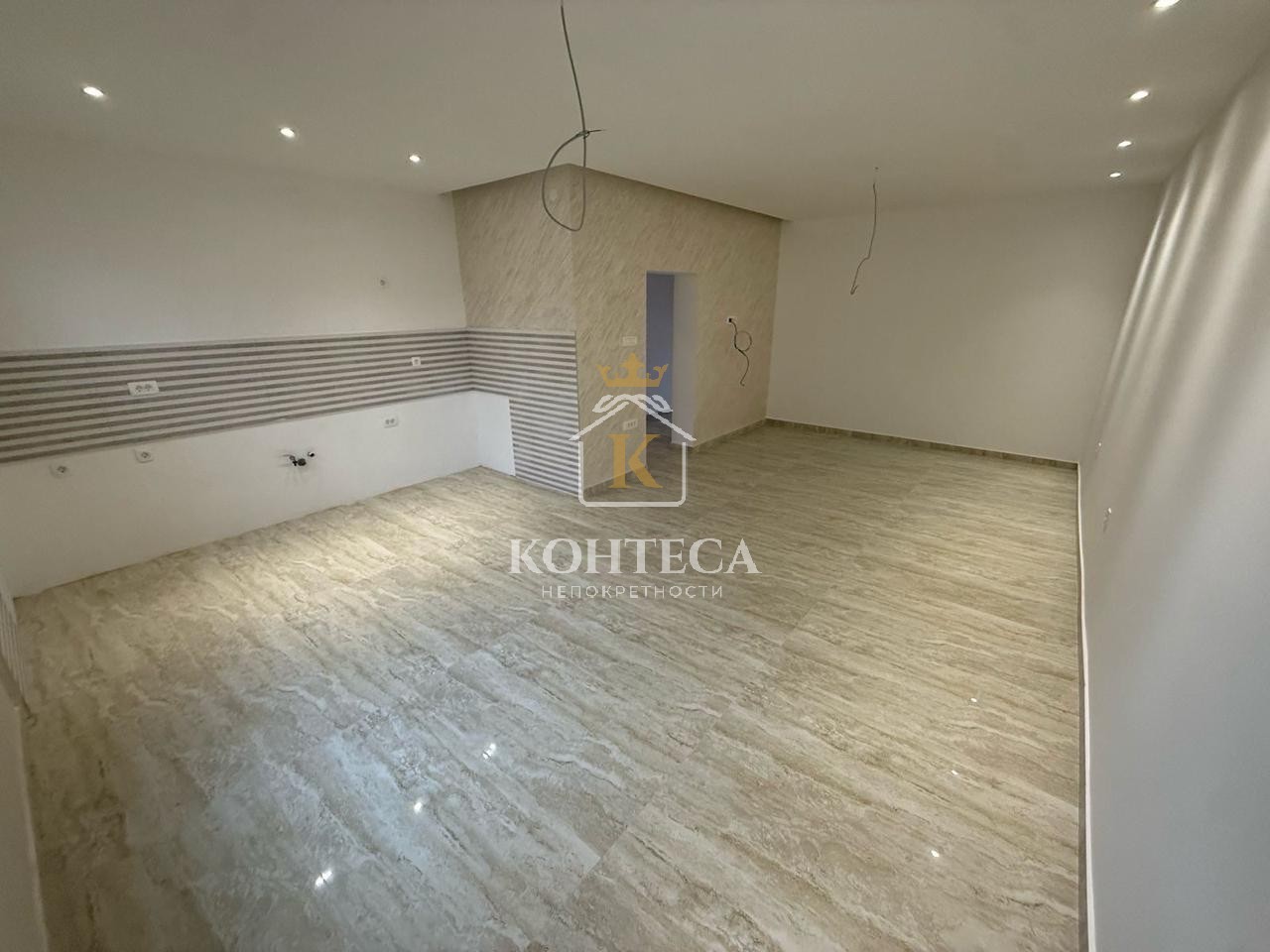 Spacious three-room apartment 78m2, Tivtu - Kava